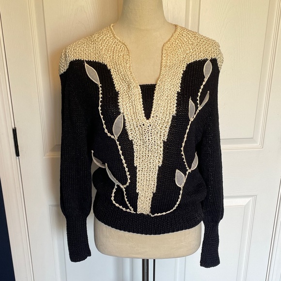 Nannell Sweaters - Vintage Nannell Black Cream V-Neck Embroidered Puff Shoulder Sweater Sz M